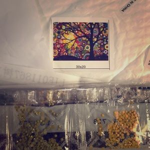 Diamond painting colorful tree